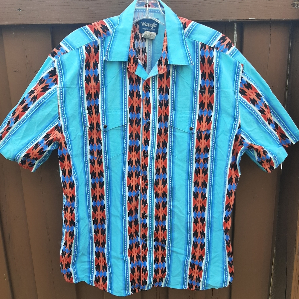 Wrangler Men's Blue and Red Patterned Shirt